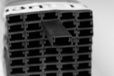 Кабель–канал 20х10 чорний