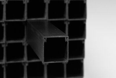 Кабель–канал чорний